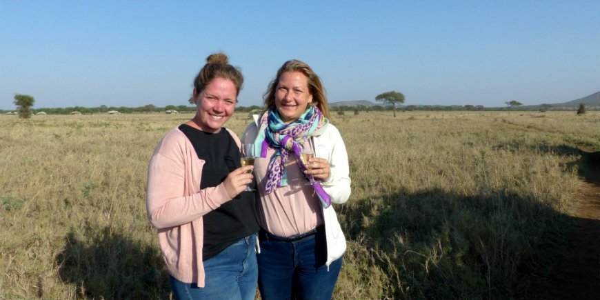 Anne Mette & Louise, balloon safari